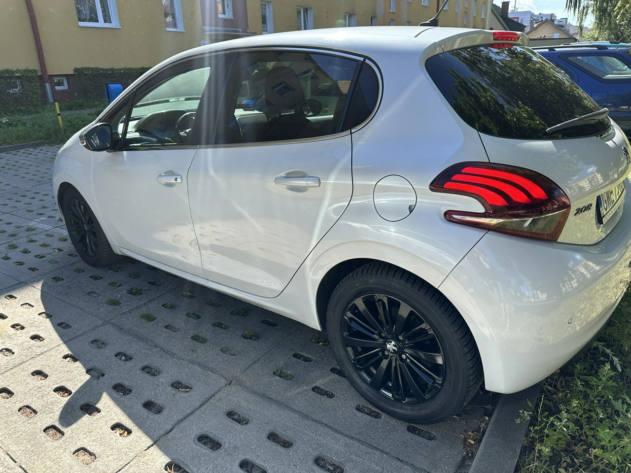 Peugeot 208 - Zdjęcie 5