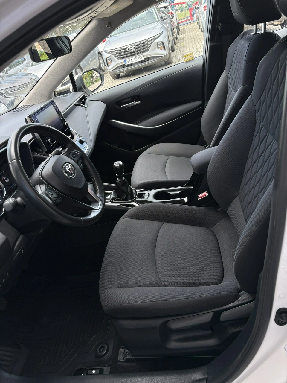 Toyota Corolla - Zdjęcie 16