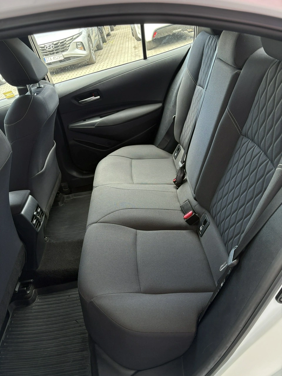 Toyota Corolla - Zdjęcie 17