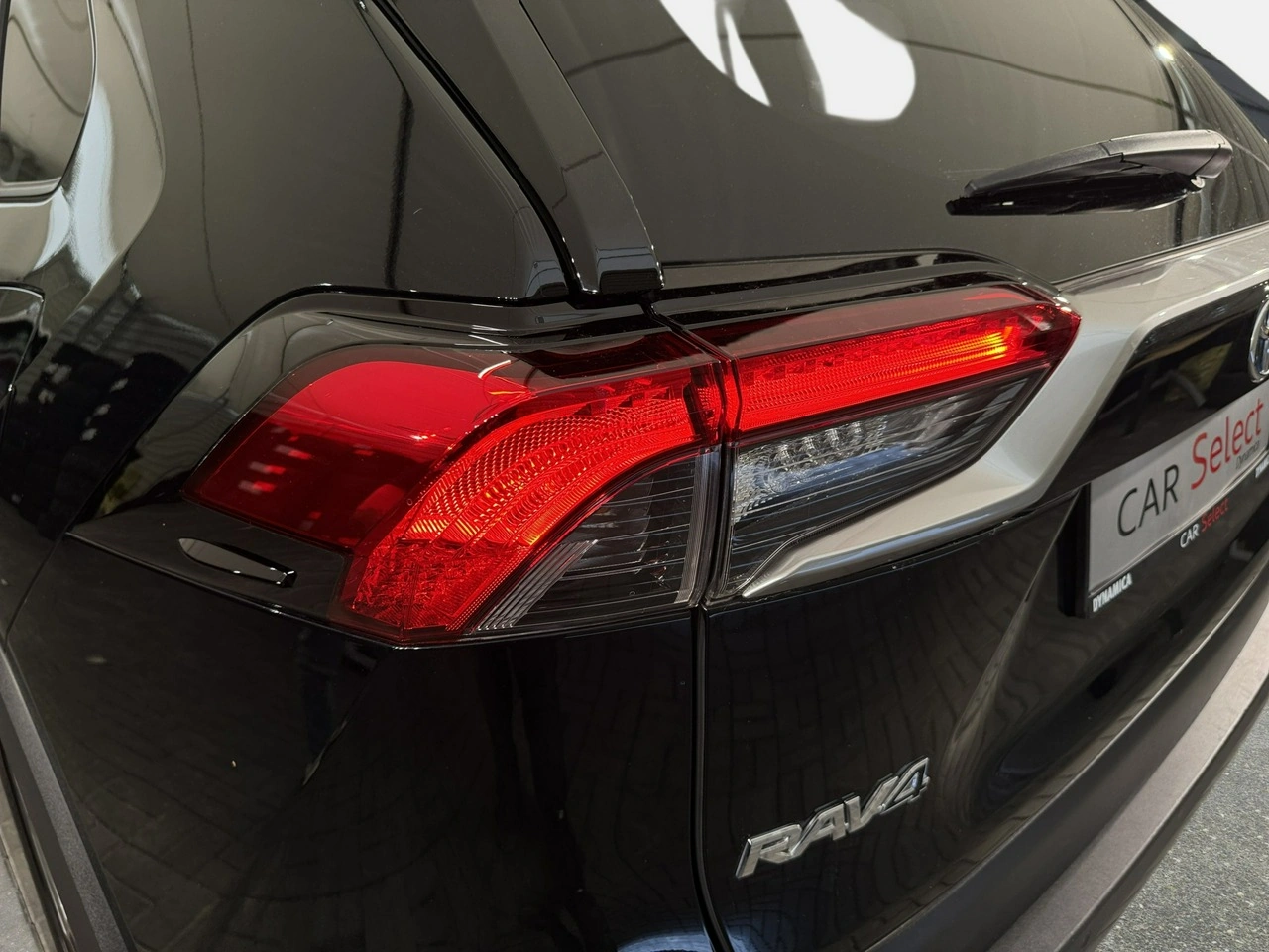 Toyota RAV-4 - Zdjęcie 10