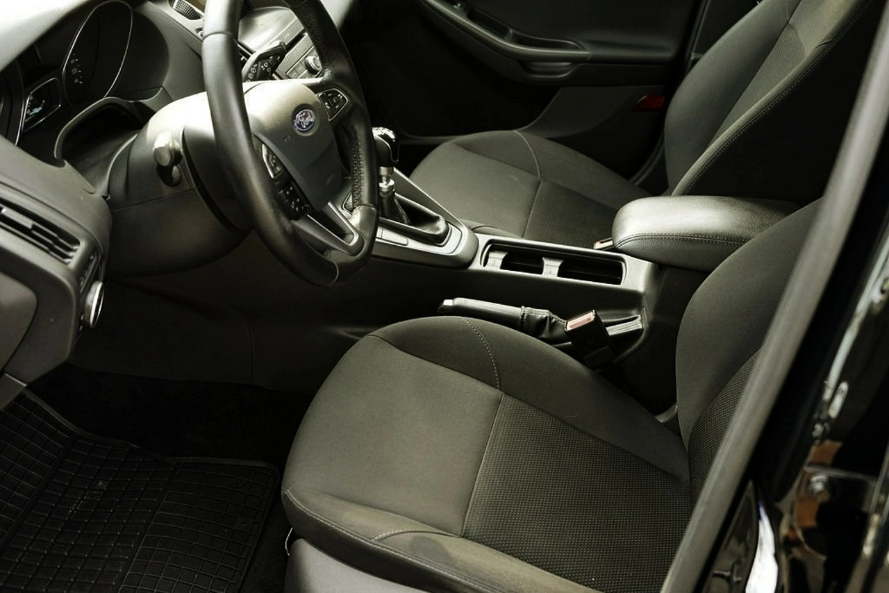 Ford Focus - Zdjęcie 15