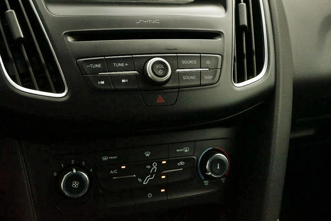 Ford Focus - Zdjęcie 21