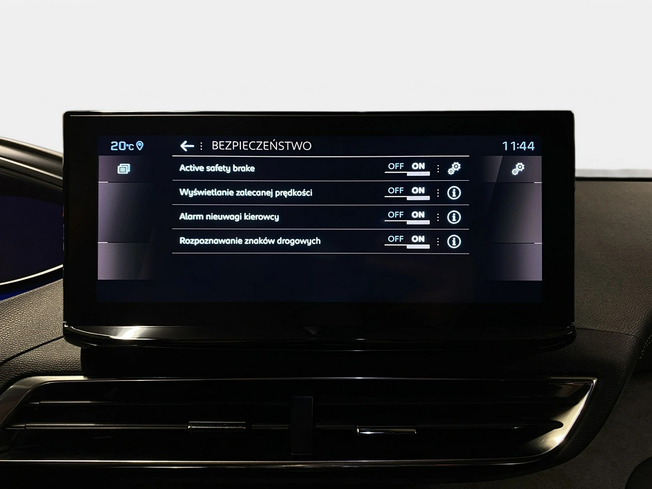 Peugeot 3008 - Zdjęcie 32