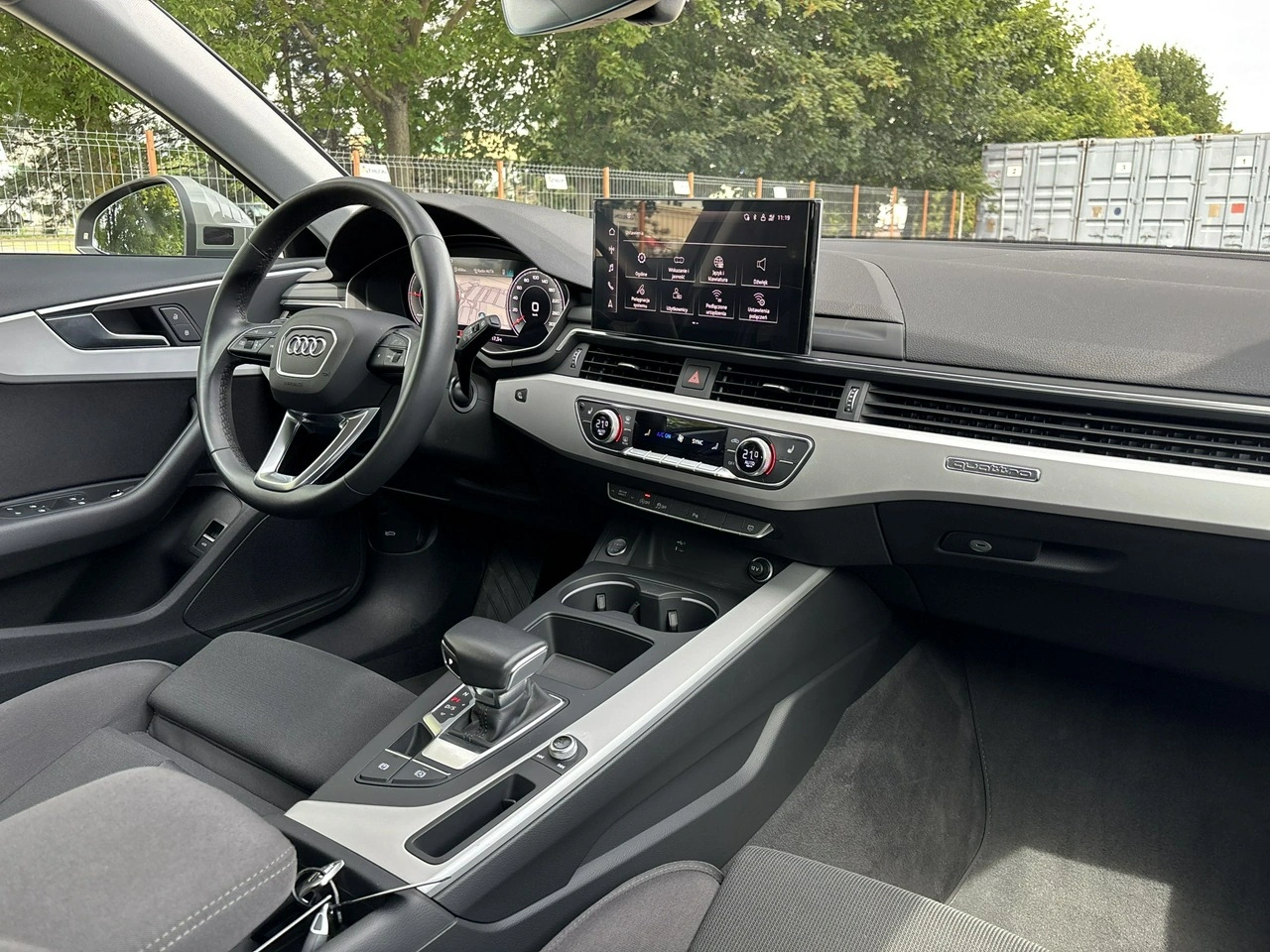 Audi A4 - Zdjęcie 17