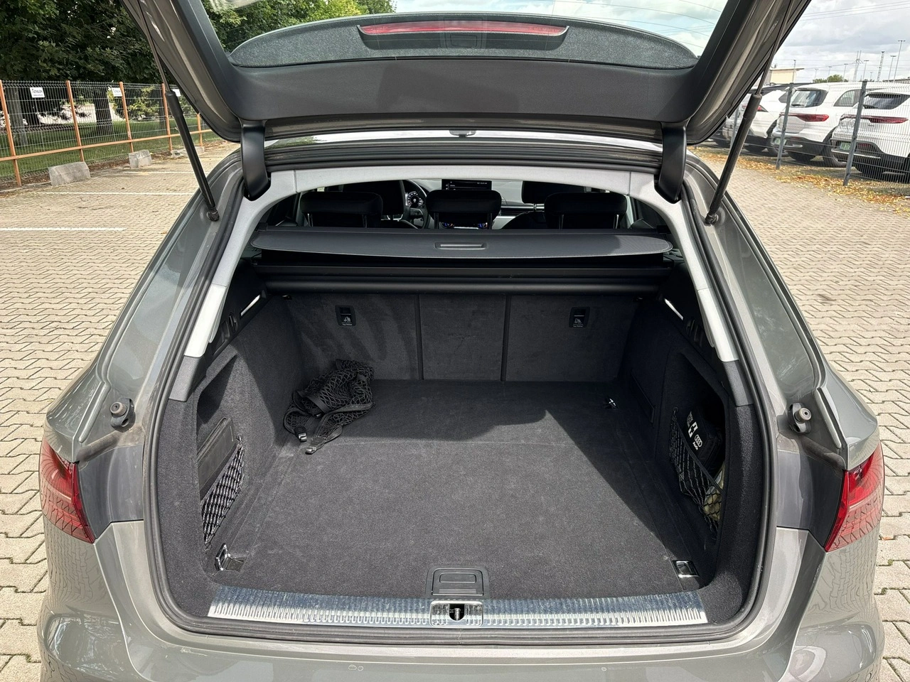 Audi A4 - Zdjęcie 20