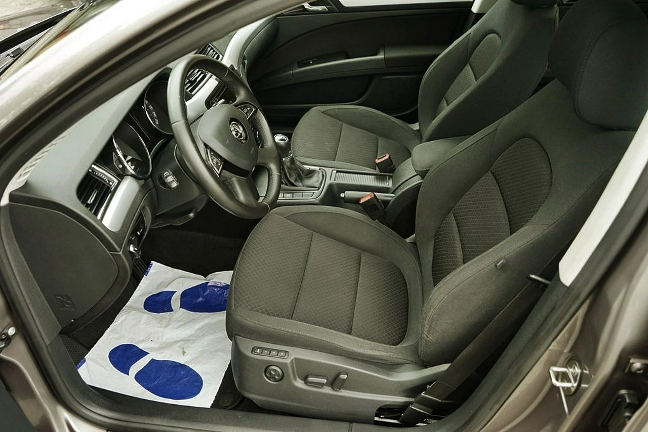 Skoda Superb - Zdjęcie 13