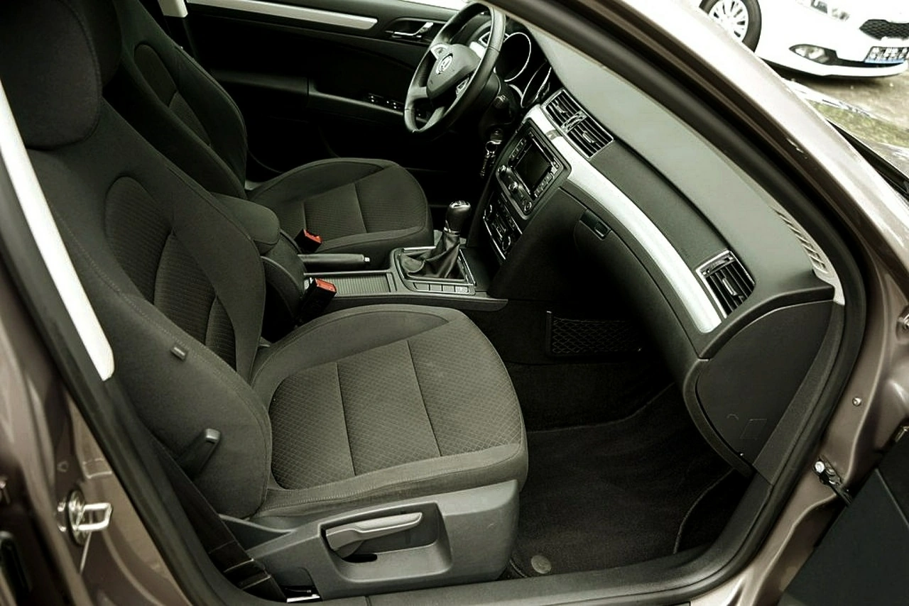Skoda Superb - Zdjęcie 15