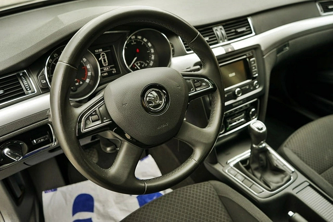 Skoda Superb - Zdjęcie 22