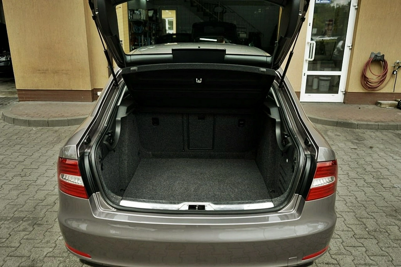 Skoda Superb - Zdjęcie 33