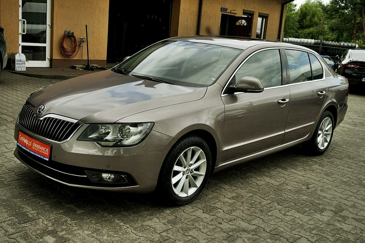 Skoda Superb - Zdjęcie 8