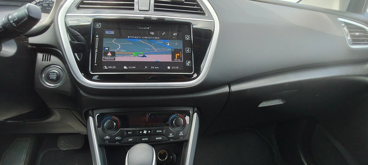 Suzuki SX4 S-Cross - Zdjęcie 10