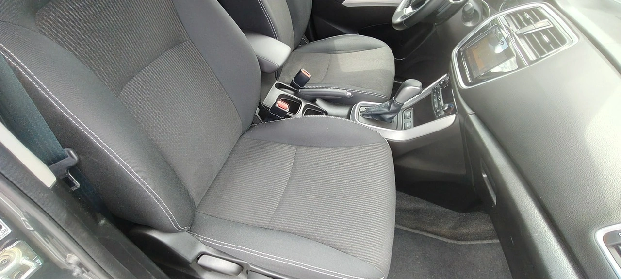 Suzuki SX4 S-Cross - Zdjęcie 13