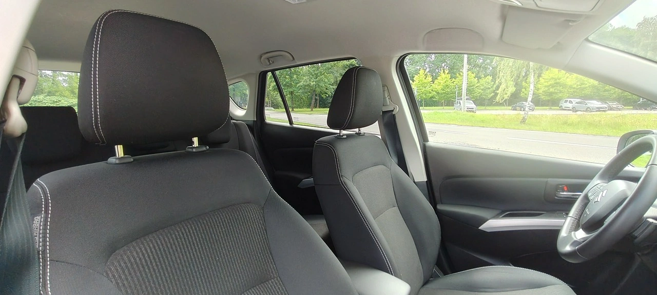 Suzuki SX4 S-Cross - Zdjęcie 14