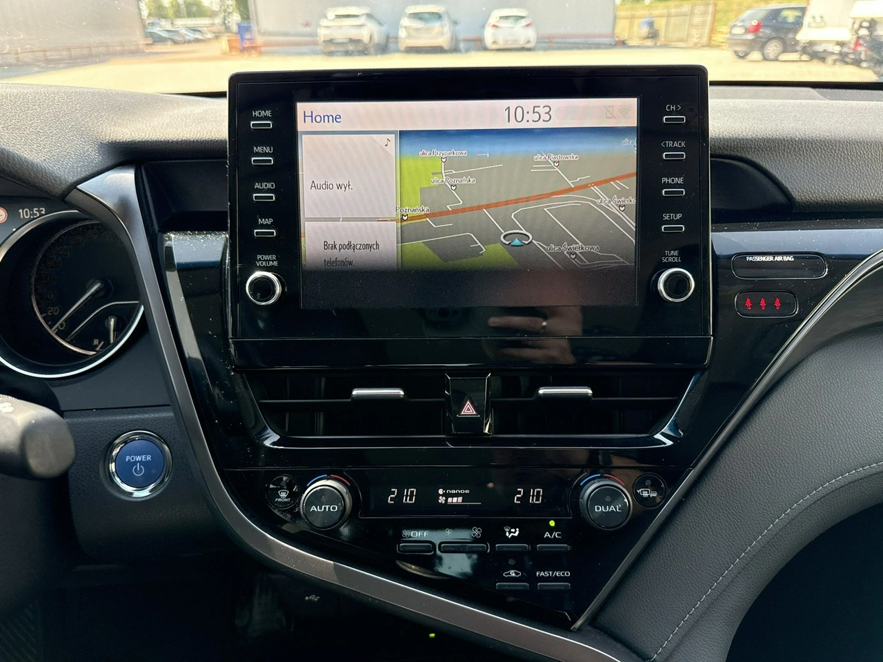 Toyota Camry - Zdjęcie 22