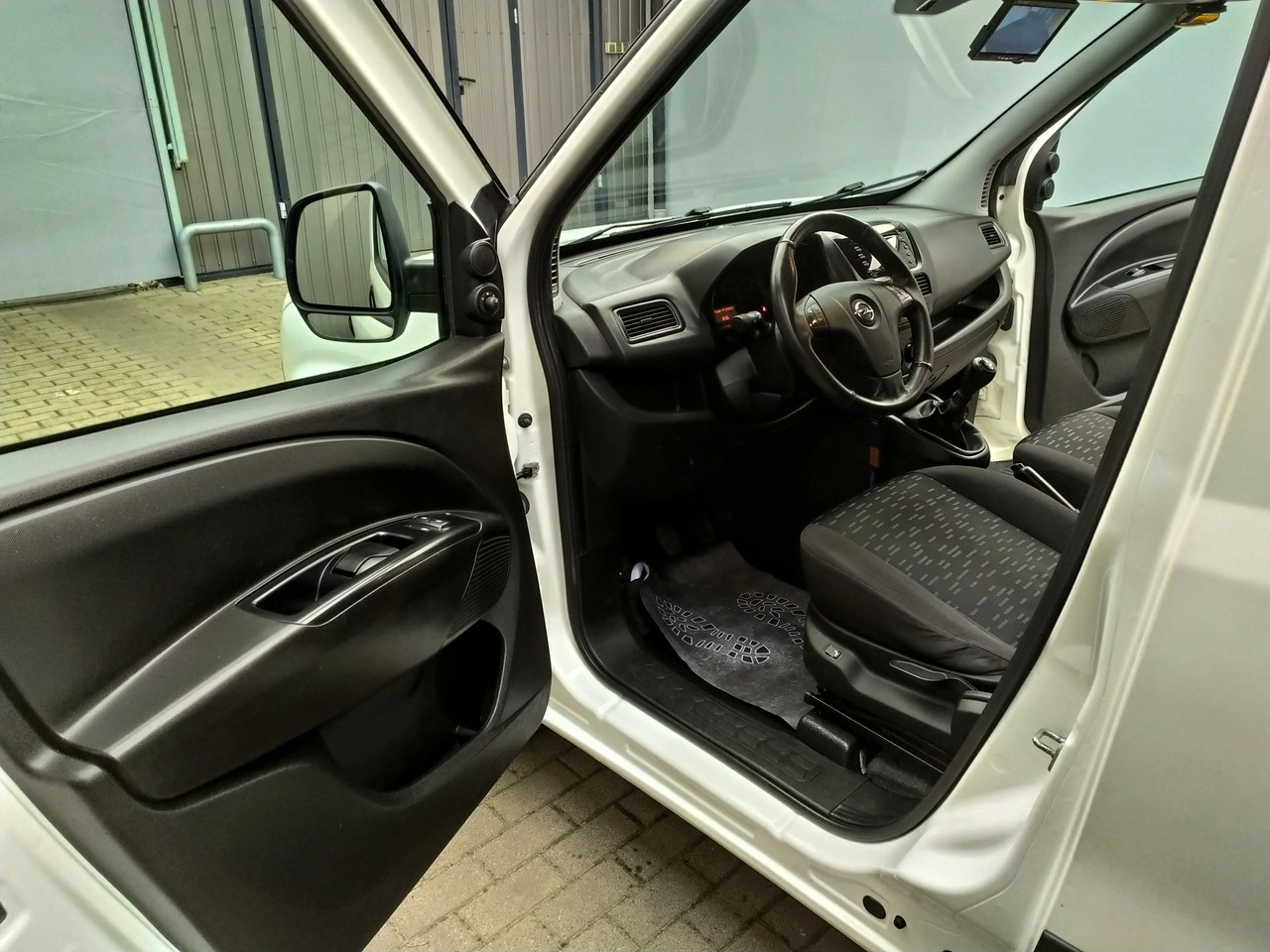 Opel Combo - Zdjęcie 14