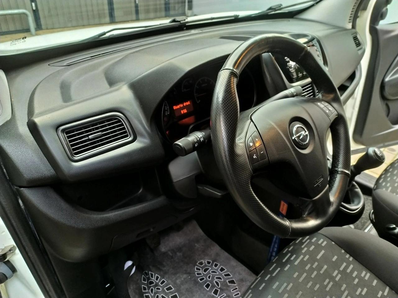Opel Combo - Zdjęcie 16