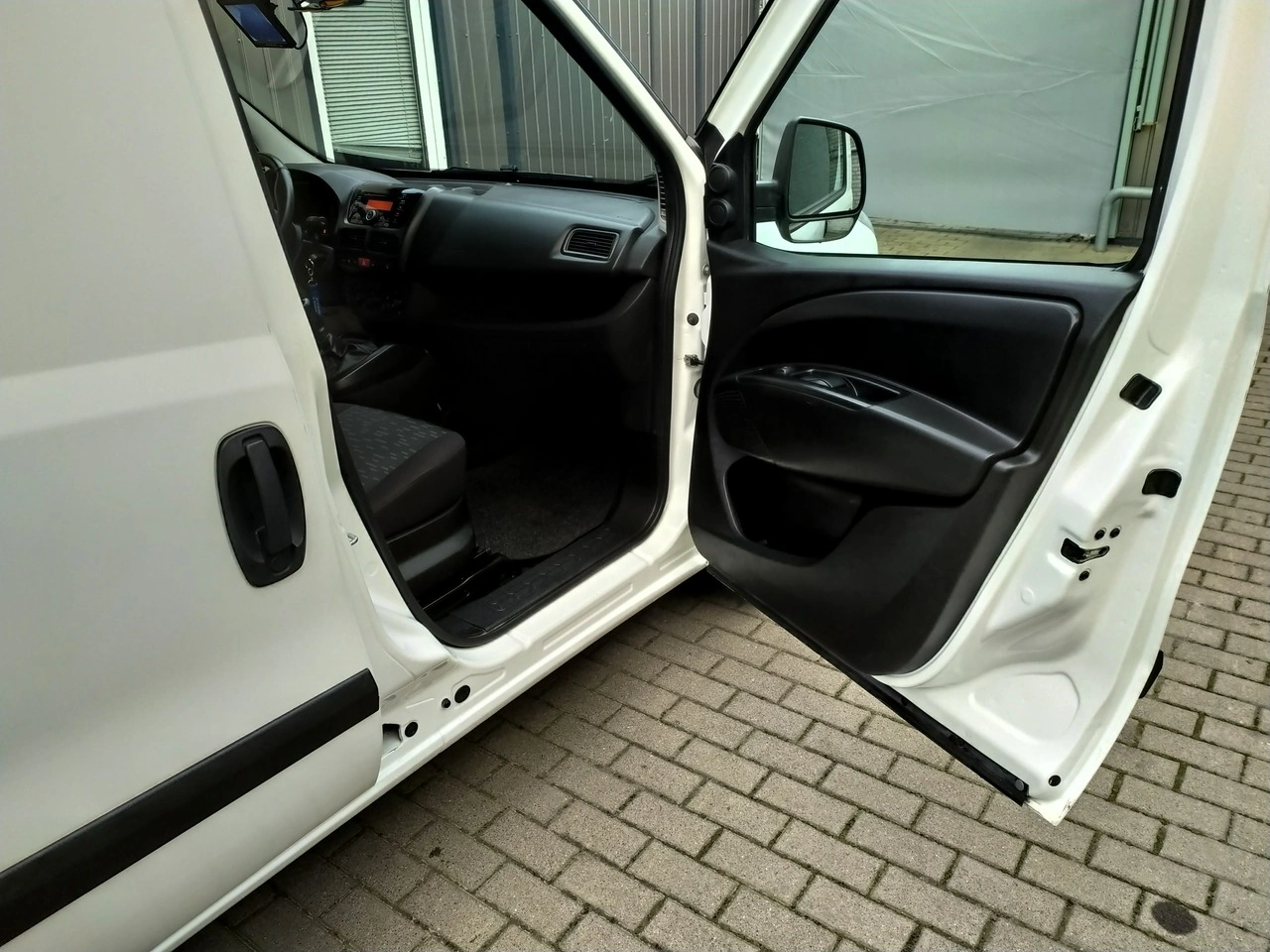 Opel Combo - Zdjęcie 19