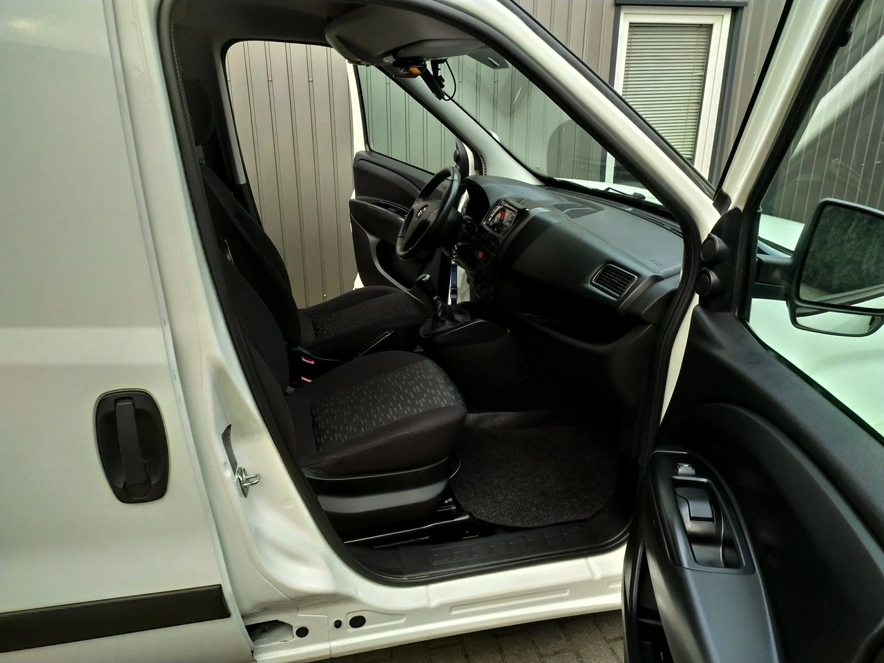 Opel Combo - Zdjęcie 20
