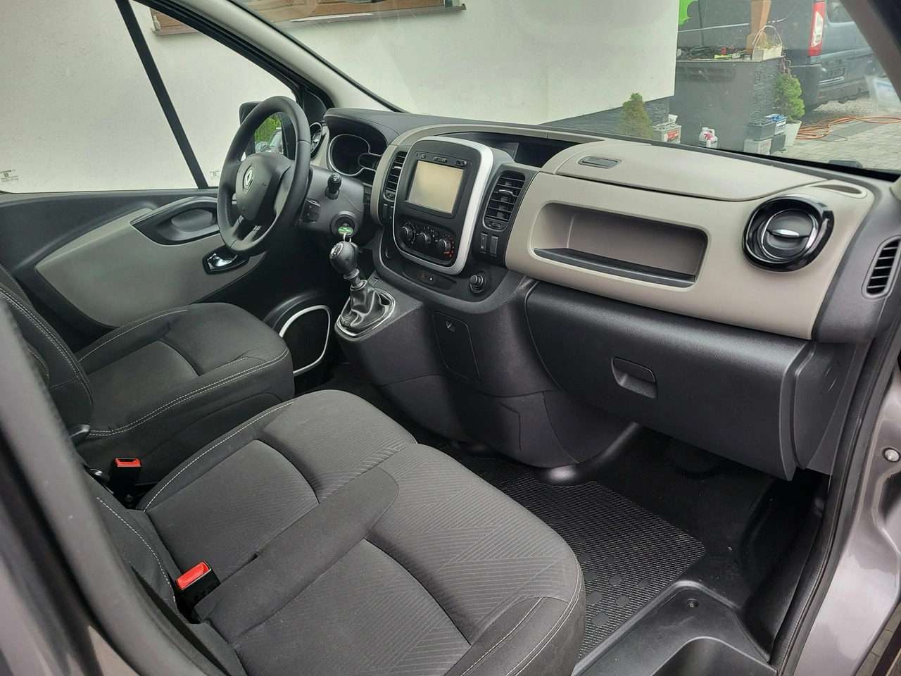 Renault Trafic - Zdjęcie 11
