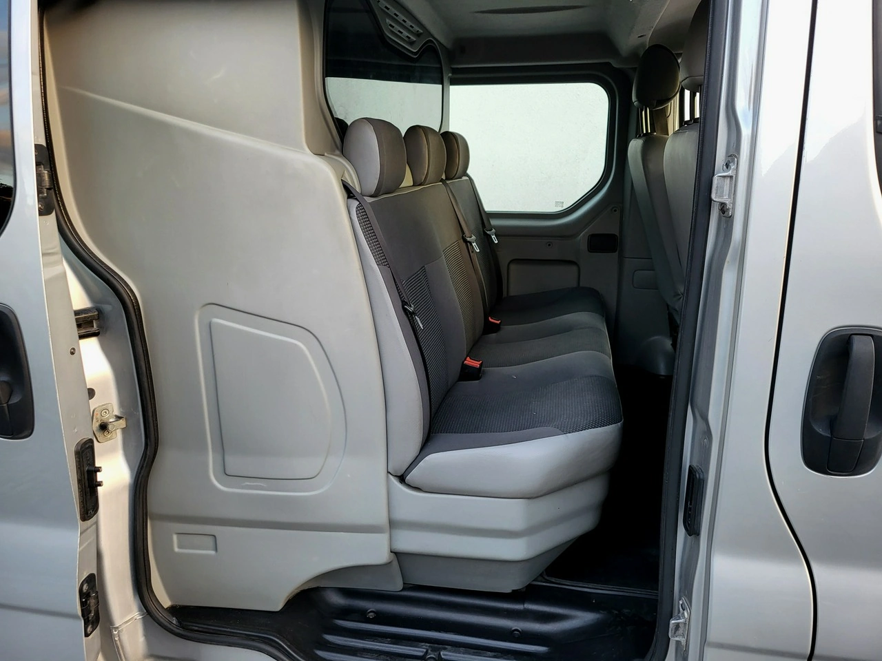 Renault Trafic - Zdjęcie 27