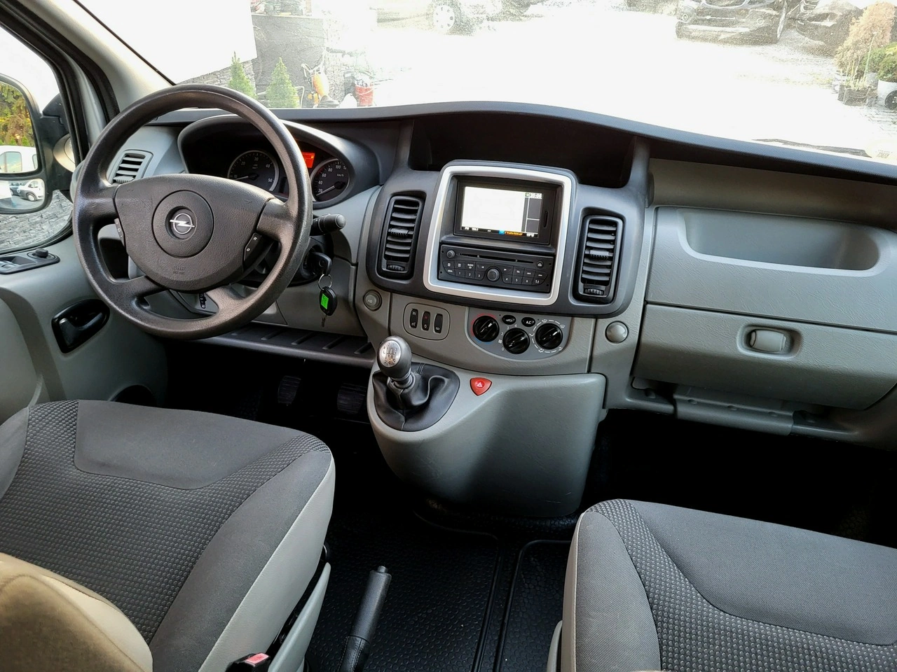Renault Trafic - Zdjęcie 28