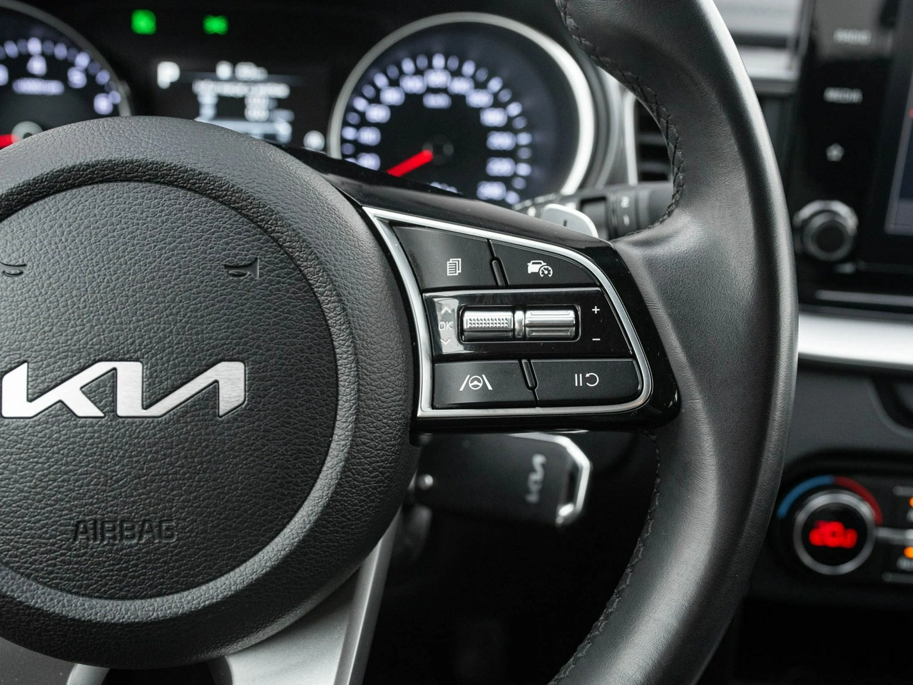 Kia Ceed - Zdjęcie 13