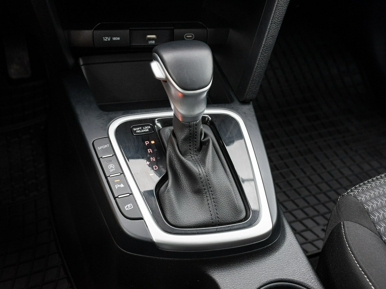 Kia Ceed - Zdjęcie 14