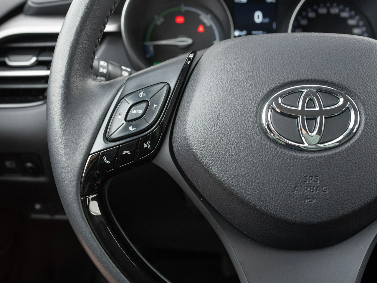 Toyota C-HR - Zdjęcie 12