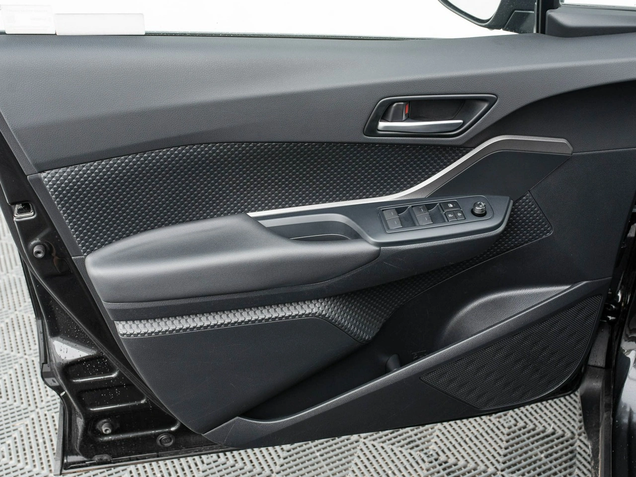 Toyota C-HR - Zdjęcie 8