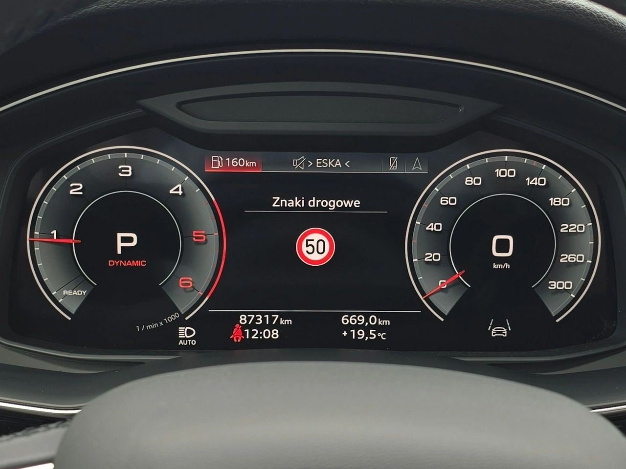 Audi Q7 - Zdjęcie 12