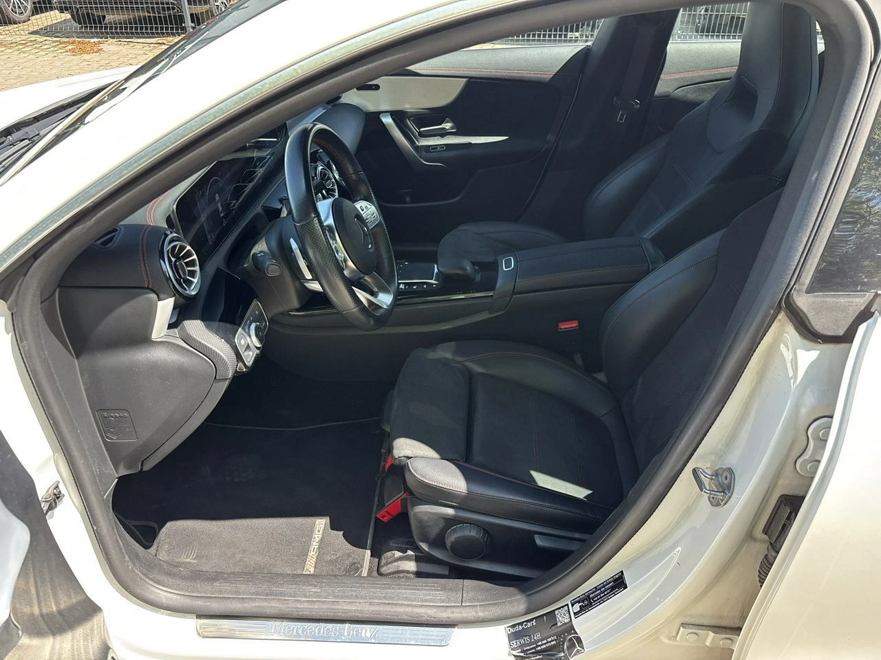 Mercedes CLA 200 - Zdjęcie 9