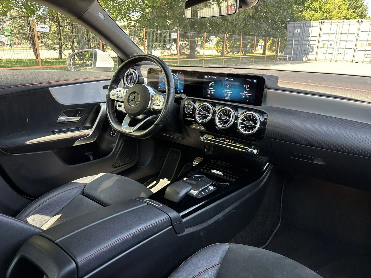 Mercedes CLA 200 - Zdjęcie 13