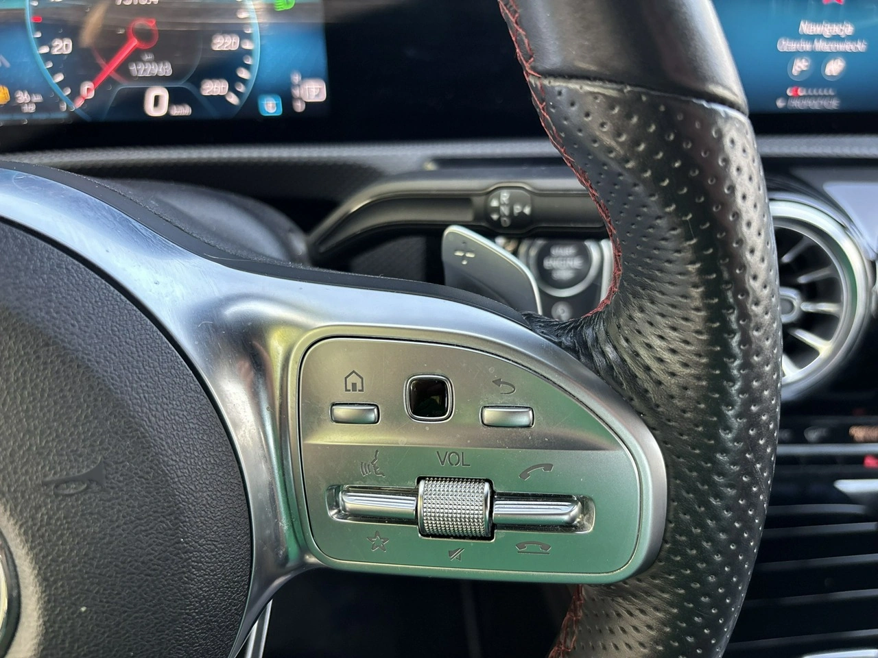 Mercedes CLA 200 - Zdjęcie 25