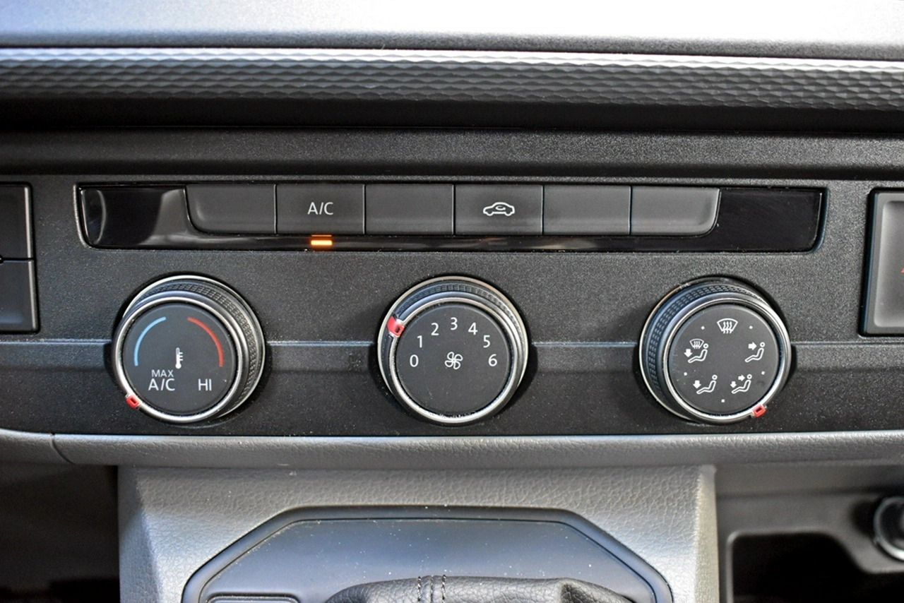 Volkswagen Transporter - Zdjęcie 20