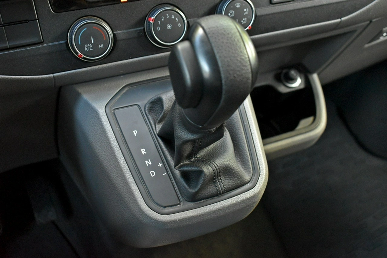 Volkswagen Transporter - Zdjęcie 21