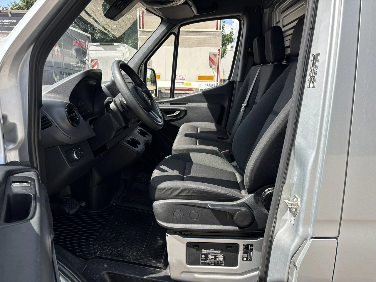 Mercedes Sprinter - Zdjęcie 9