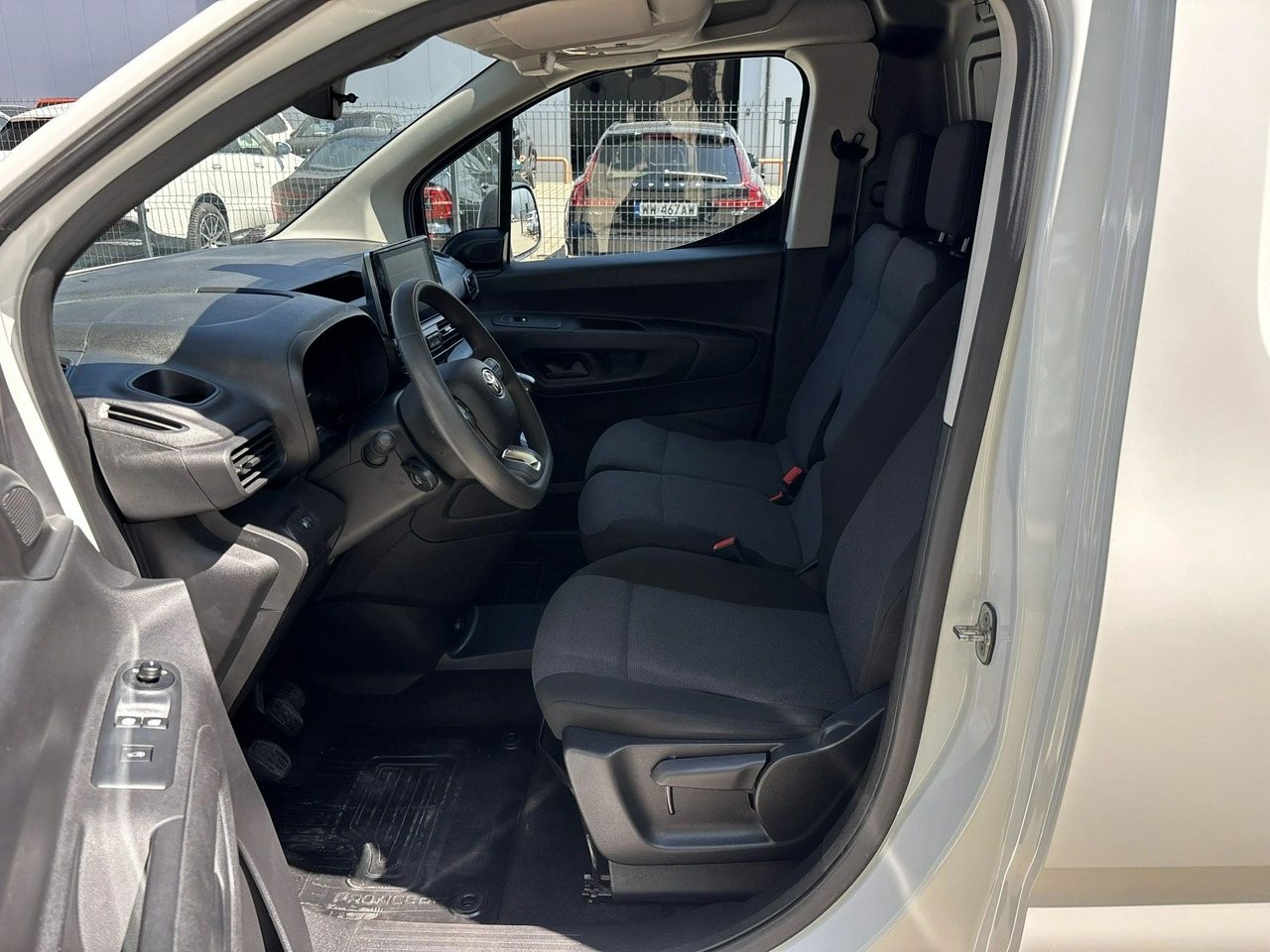 Toyota Proace City - Zdjęcie 9
