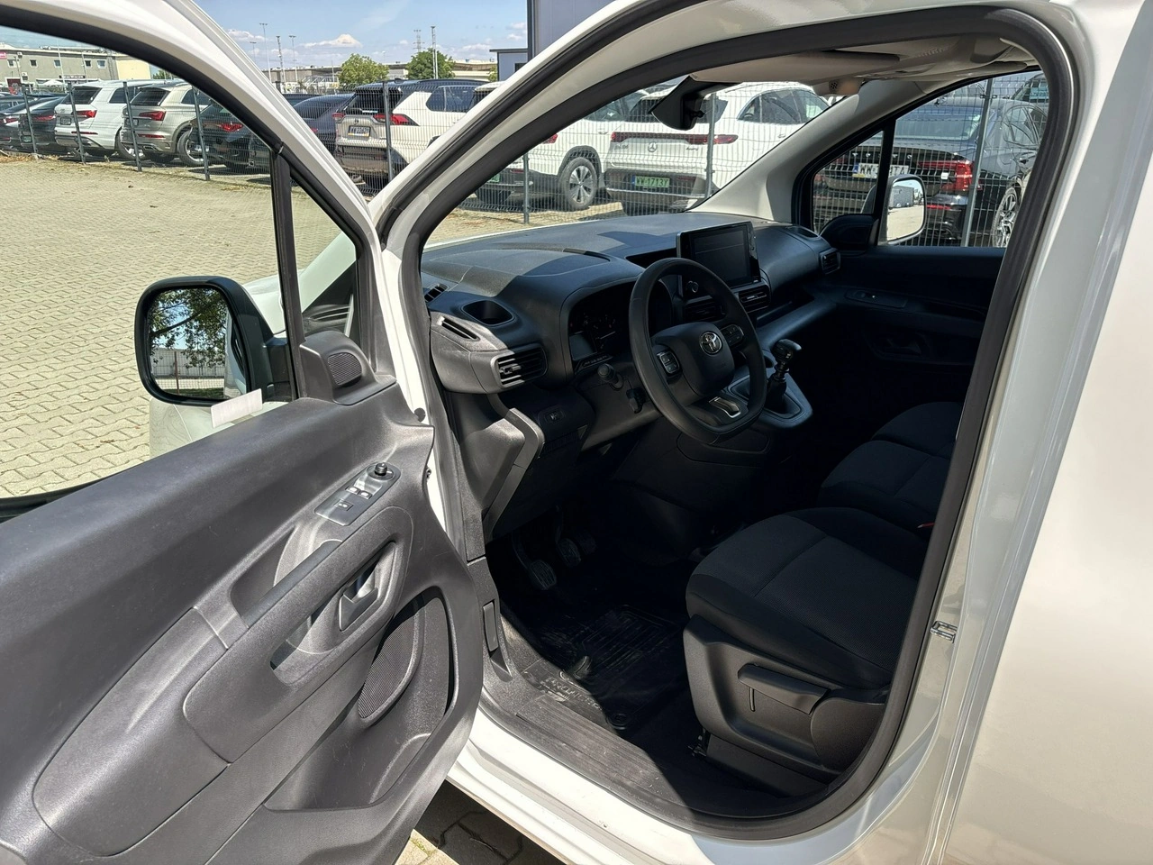 Toyota Proace City - Zdjęcie 10