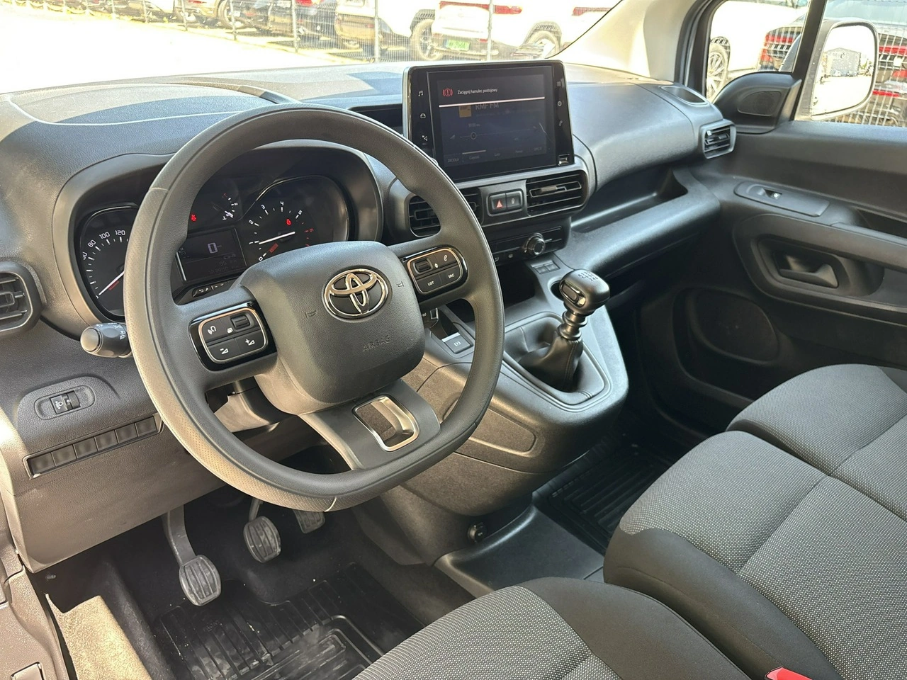 Toyota Proace City - Zdjęcie 11