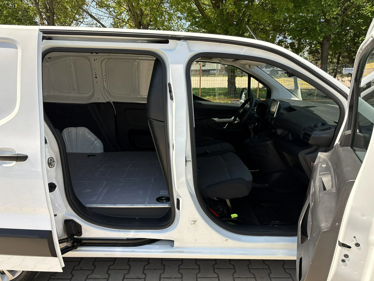 Toyota Proace City - Zdjęcie 15