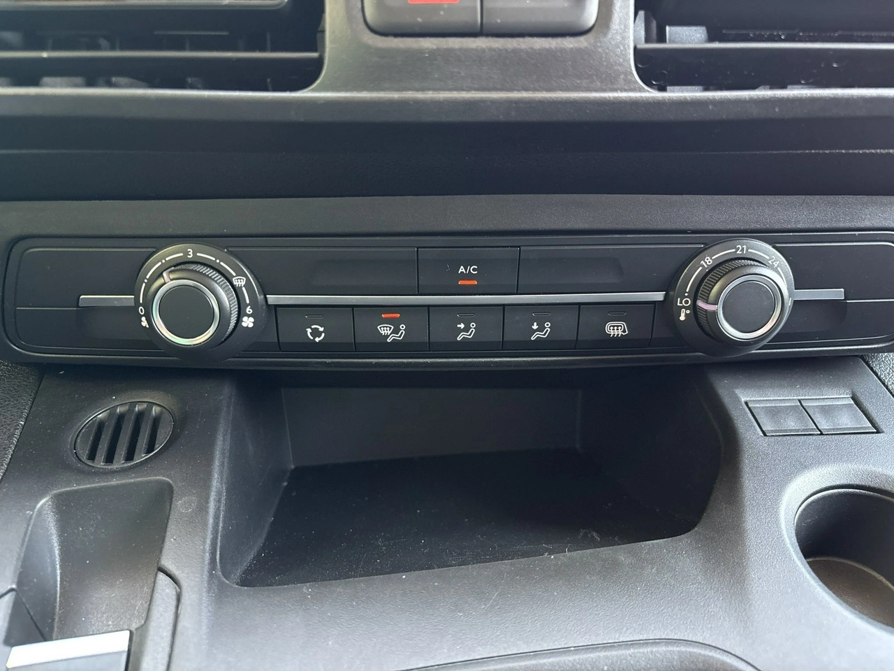Toyota Proace City - Zdjęcie 19