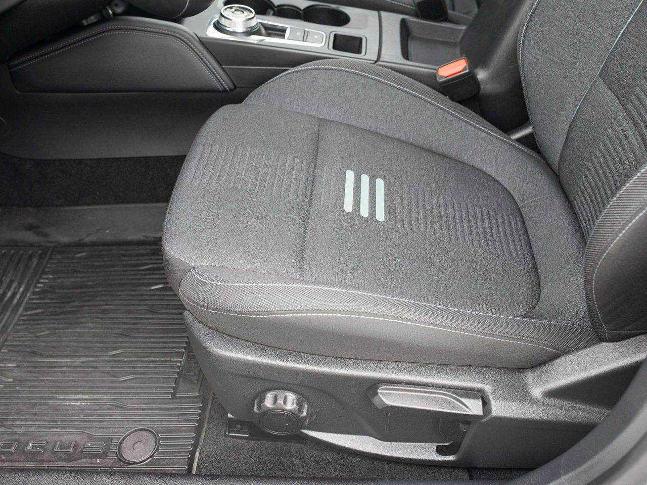 Ford Focus - Zdjęcie 9