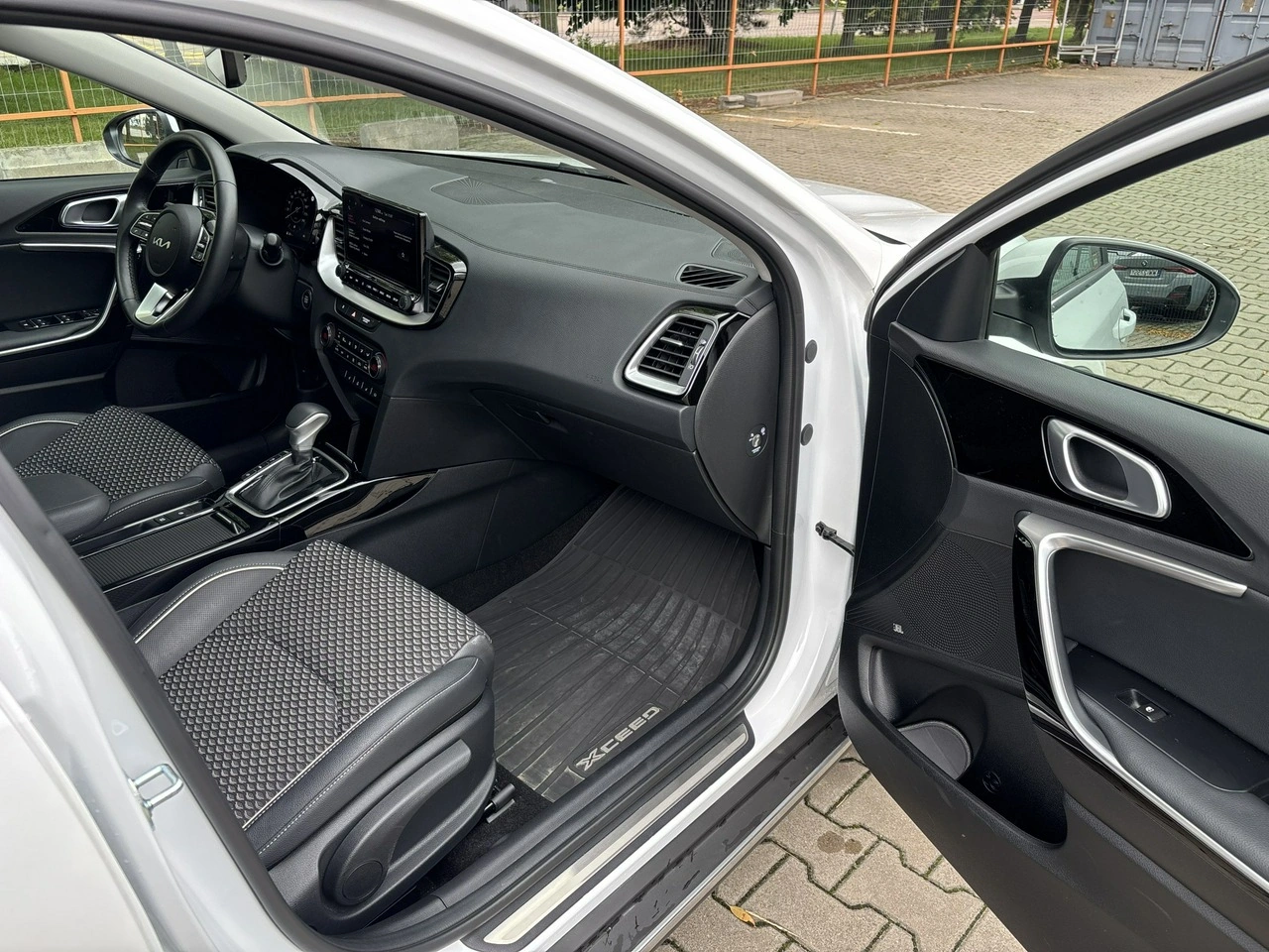 Kia XCeed - Zdjęcie 15