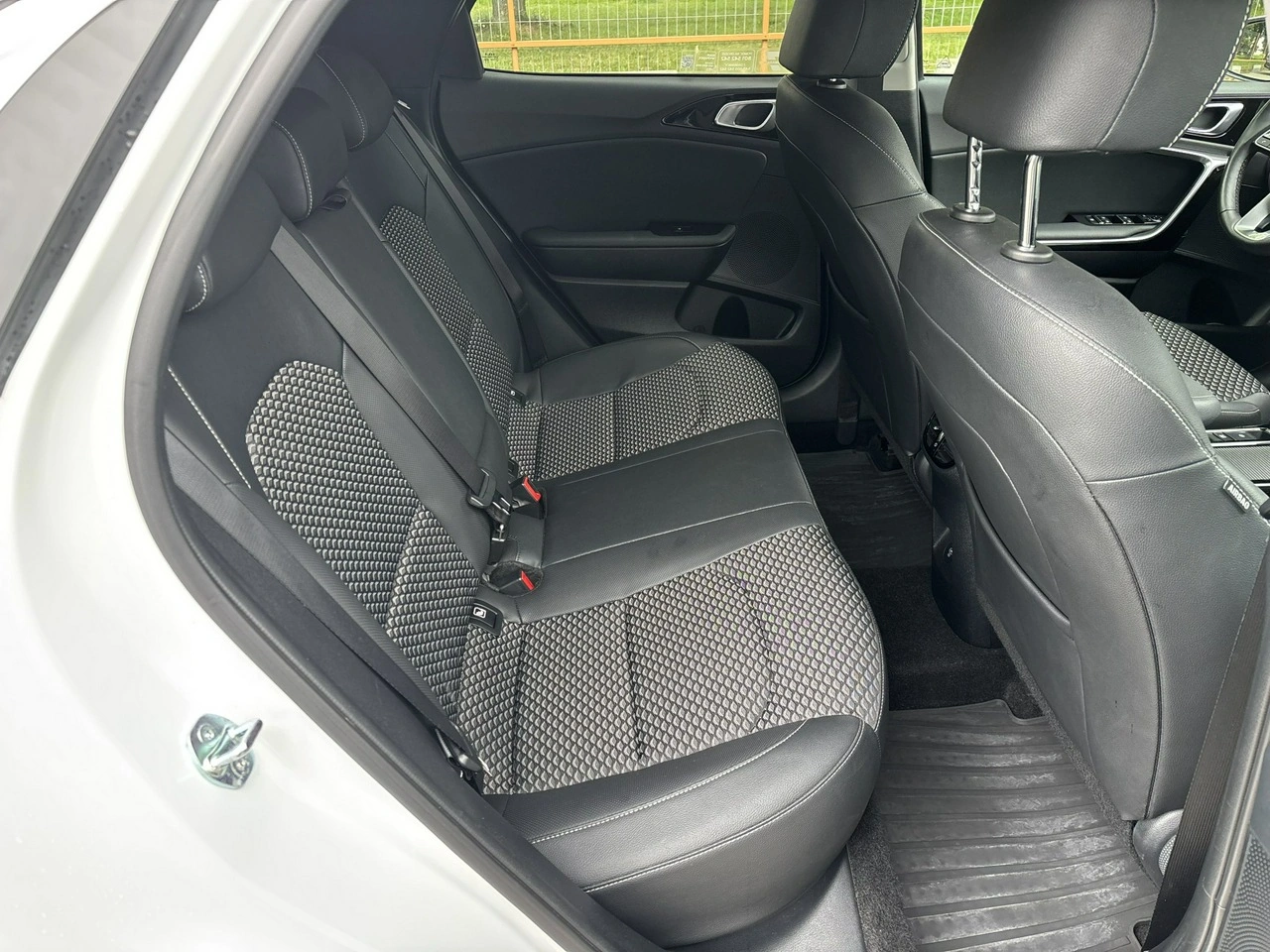 Kia XCeed - Zdjęcie 16