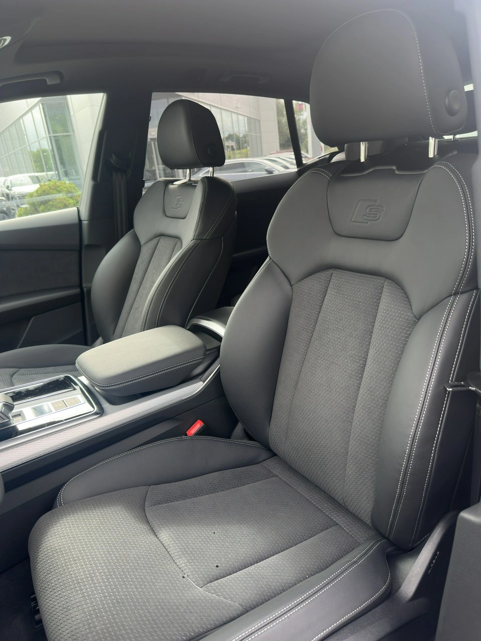 Audi Q8 - Zdjęcie 9