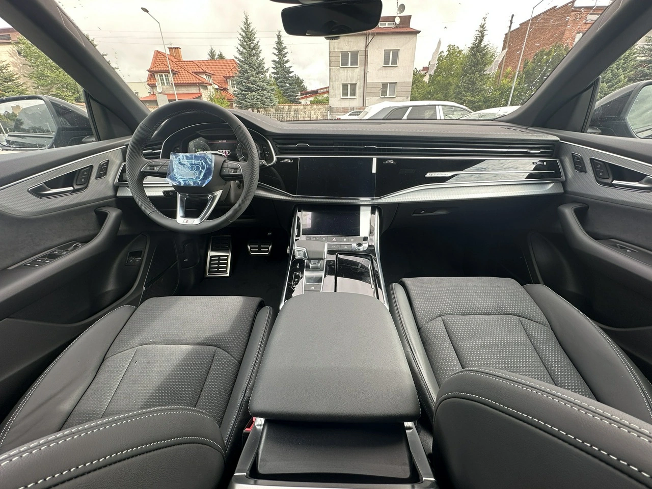 Audi Q8 - Zdjęcie 10