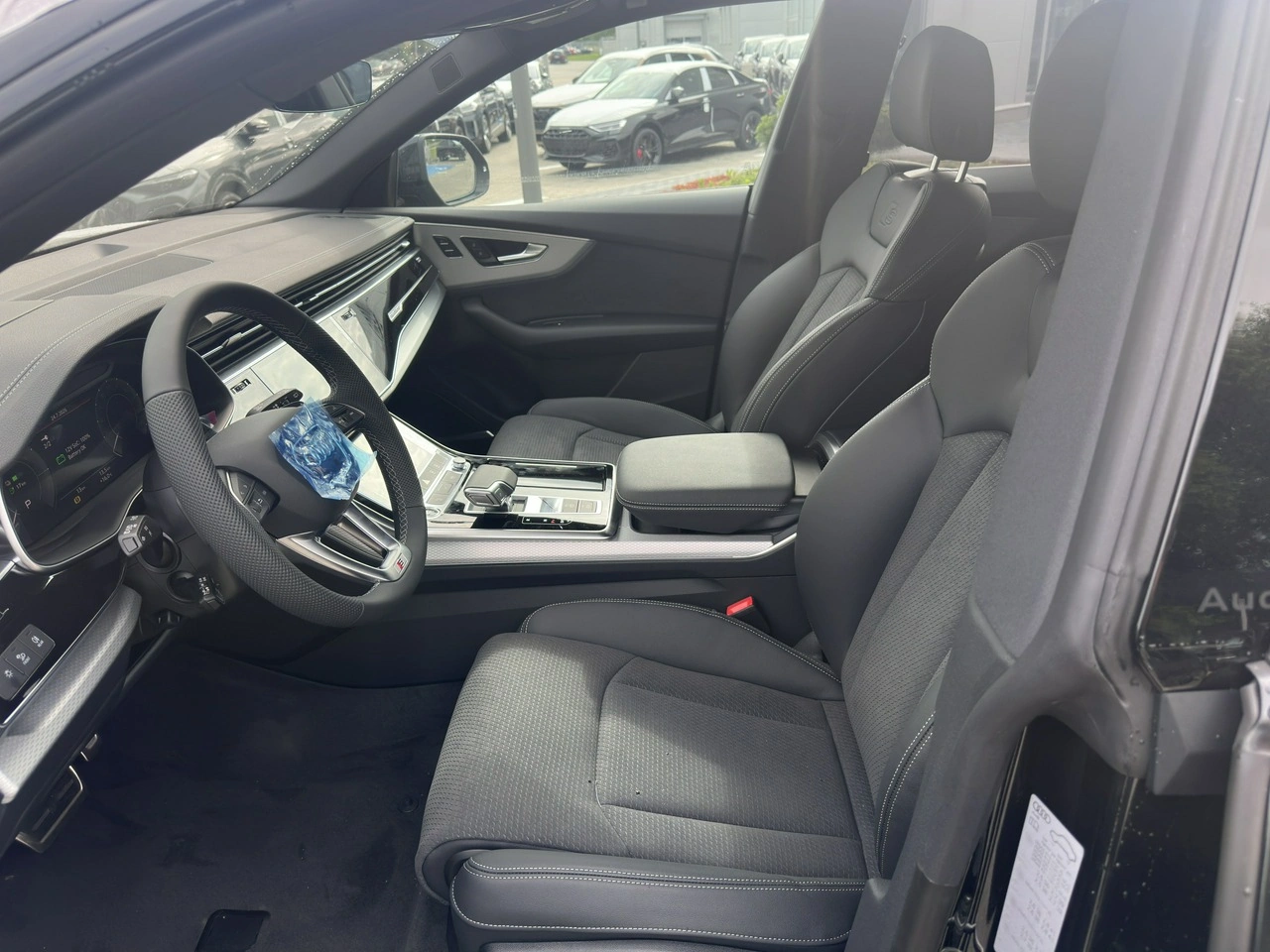 Audi Q8 - Zdjęcie 7
