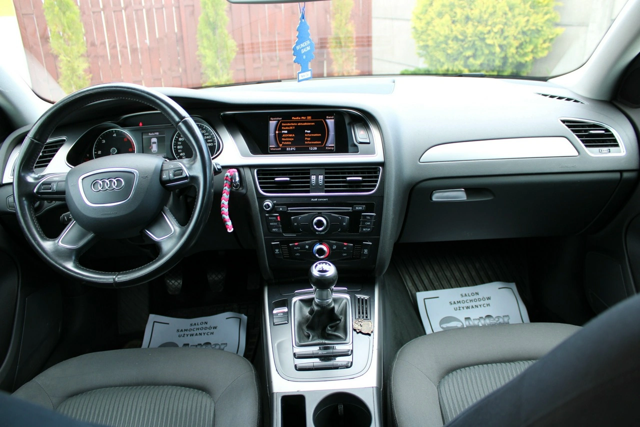 Audi A4 - Zdjęcie 21