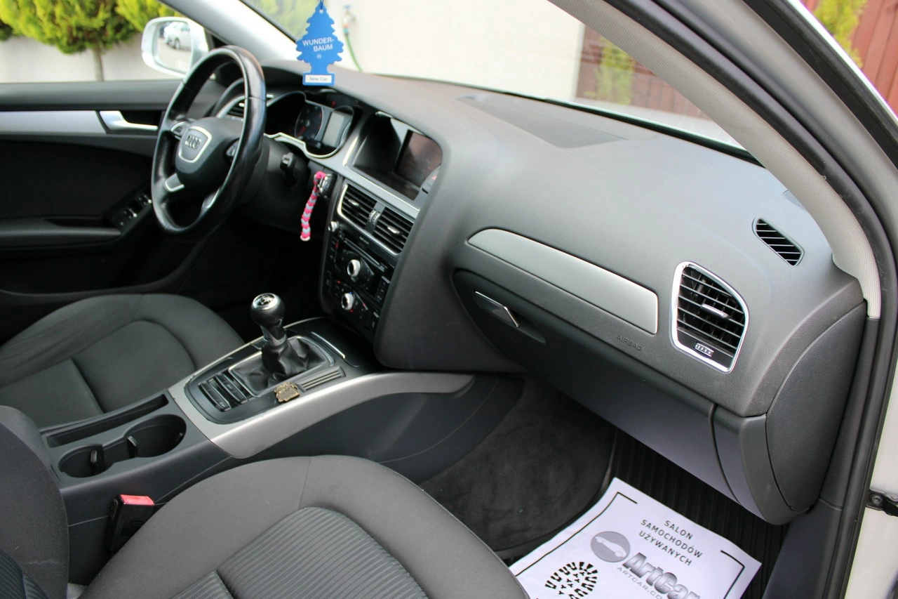 Audi A4 - Zdjęcie 28