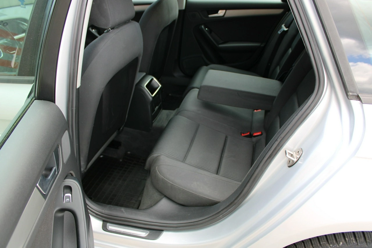 Audi A4 - Zdjęcie 30
